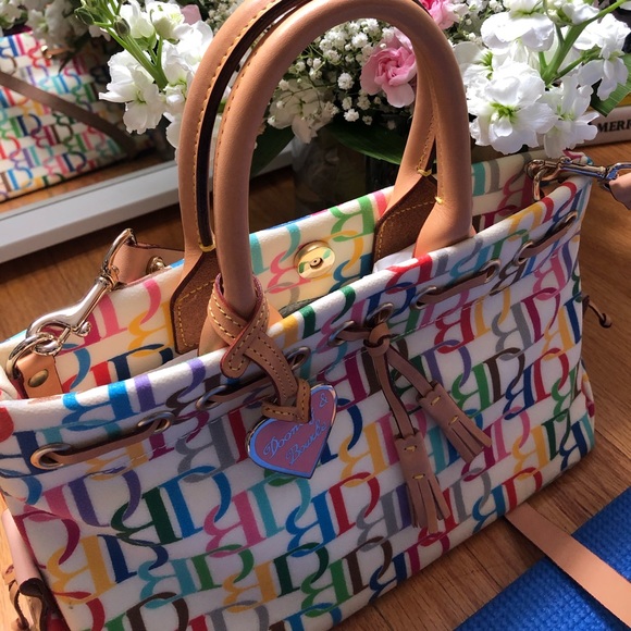 Dooney & Bourke small handbag - Picture 1 of 4